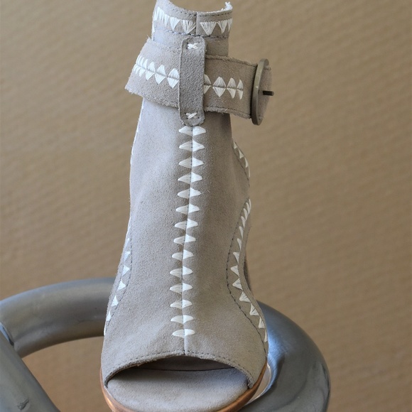 NEW! Anthropologie BERNARDO Harper Shooties Sandal - Picture 8 of 9